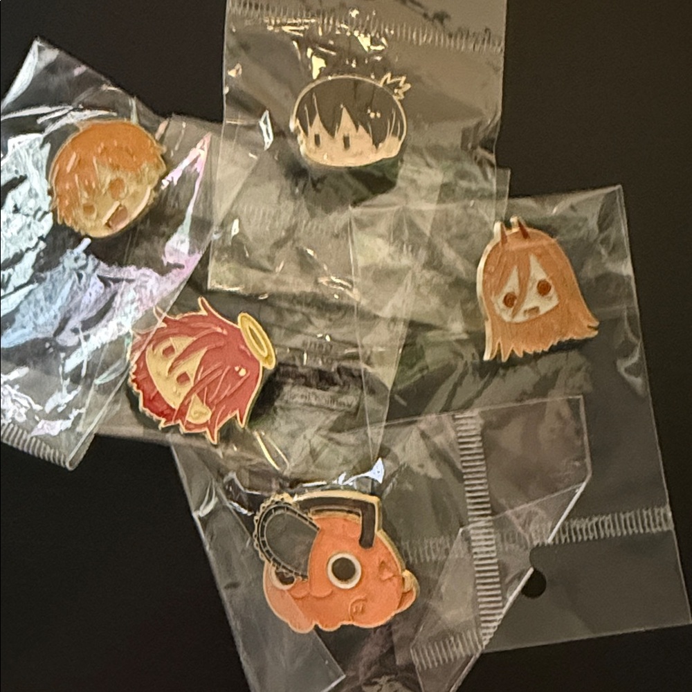Metal enamel pin set, FiGPiN Chainsaw Man Series 1 Blind Box Collection